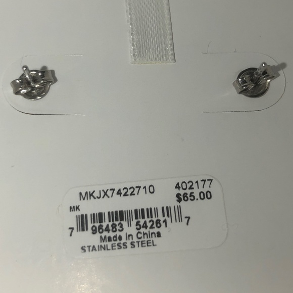 NIB Michael Kors Heart 💛🔒Padlock Stud Earrings - Picture 3 of 4